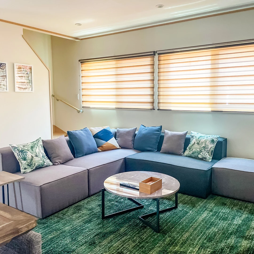 海を望む広いウッドデッキ！白浜町堅田の温泉付きリゾート別荘物件の画像10