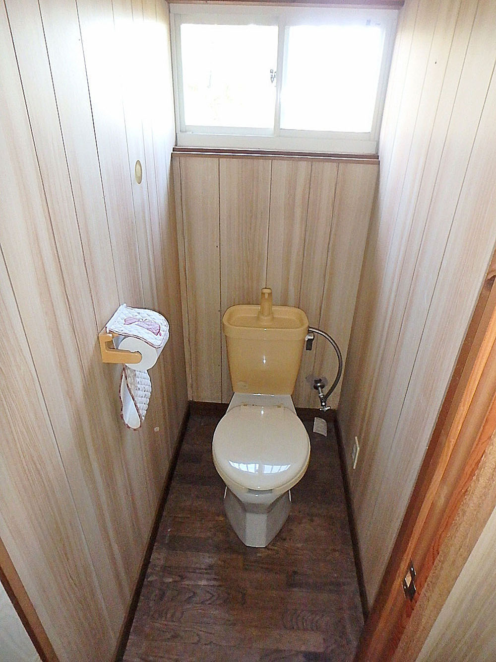 森の中のウッディ調別荘！九度山町東郷の別荘物件の画像10