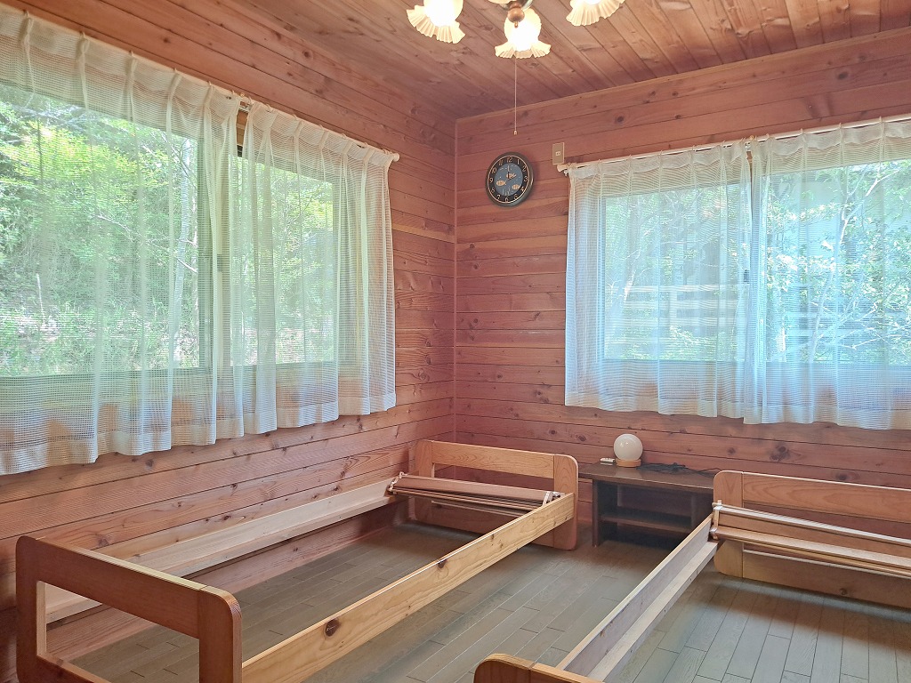薪ストーブ付き！内窓断熱施工済みの平屋建別荘物件の画像11