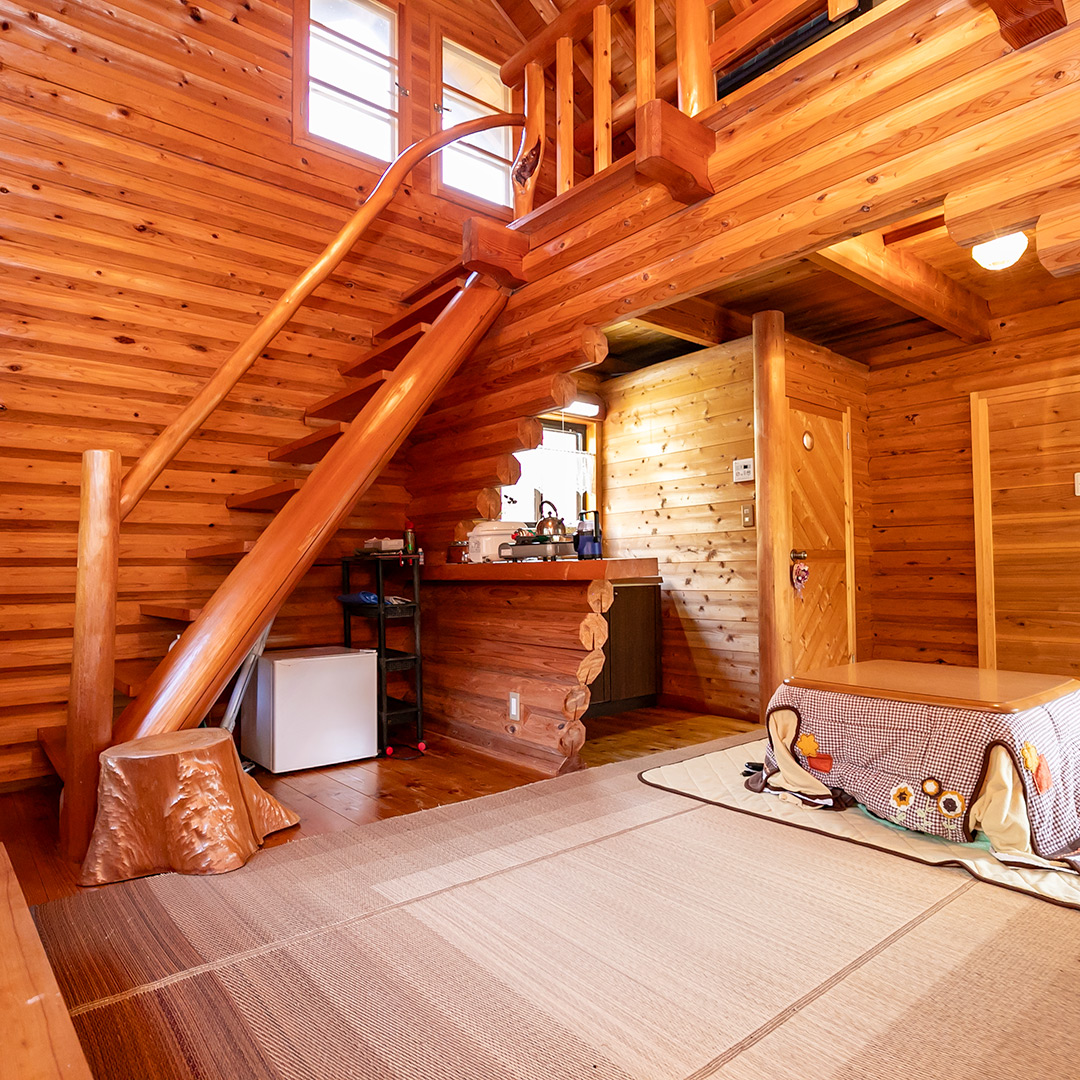 【価格変更】八角形ログハウスが380万円！紀の川市中鞆渕のログハウス物件の画像11