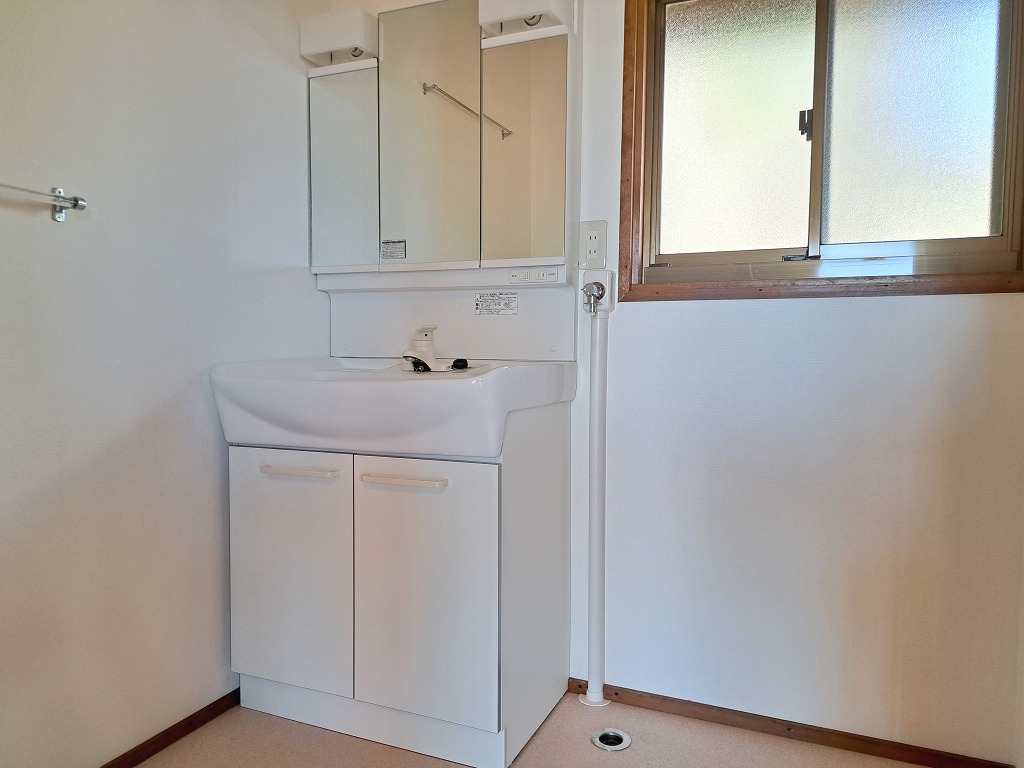絶景を楽しめるドッグラン付き！ペットと共にのんびり暮らす平屋建の別荘の画像12