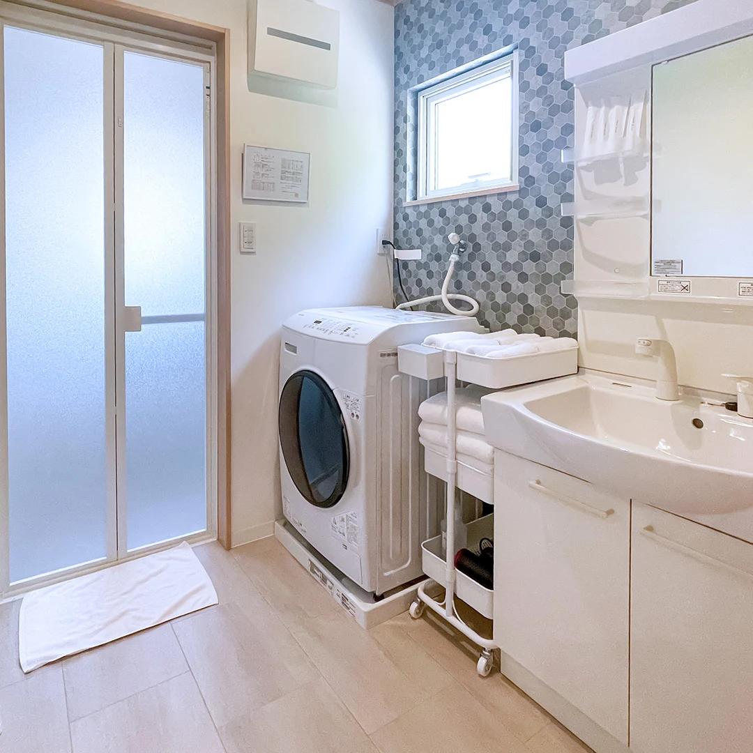 海を望む広いウッドデッキ！白浜町堅田の温泉付きリゾート別荘物件の画像12