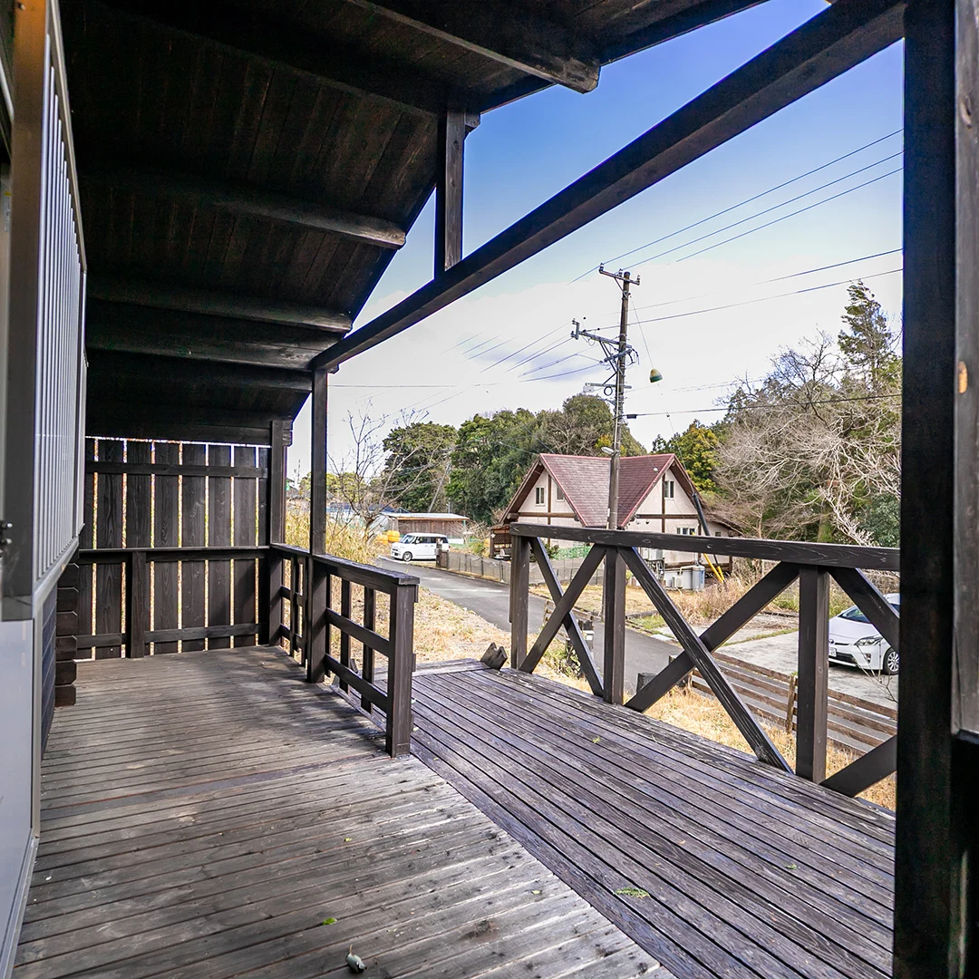 天然温泉とピザ窯付き！津市白山町のミニログハウス物件の画像12