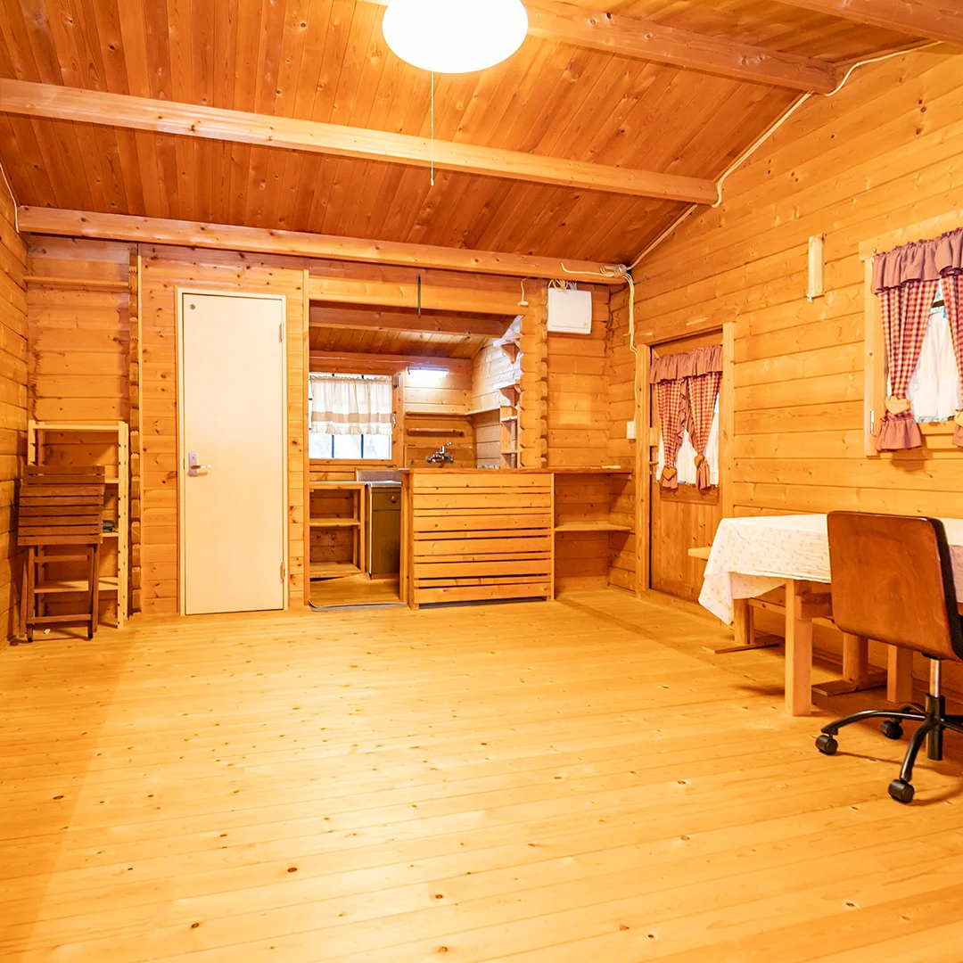 DIY好き必見！津市白山町二本木のミニログハウス物件の画像13