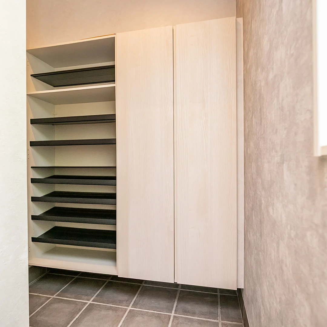 薪ストーブとウッドデッキが魅力！津市白山町二本木雲出台の温泉付き平屋住宅物件の画像13