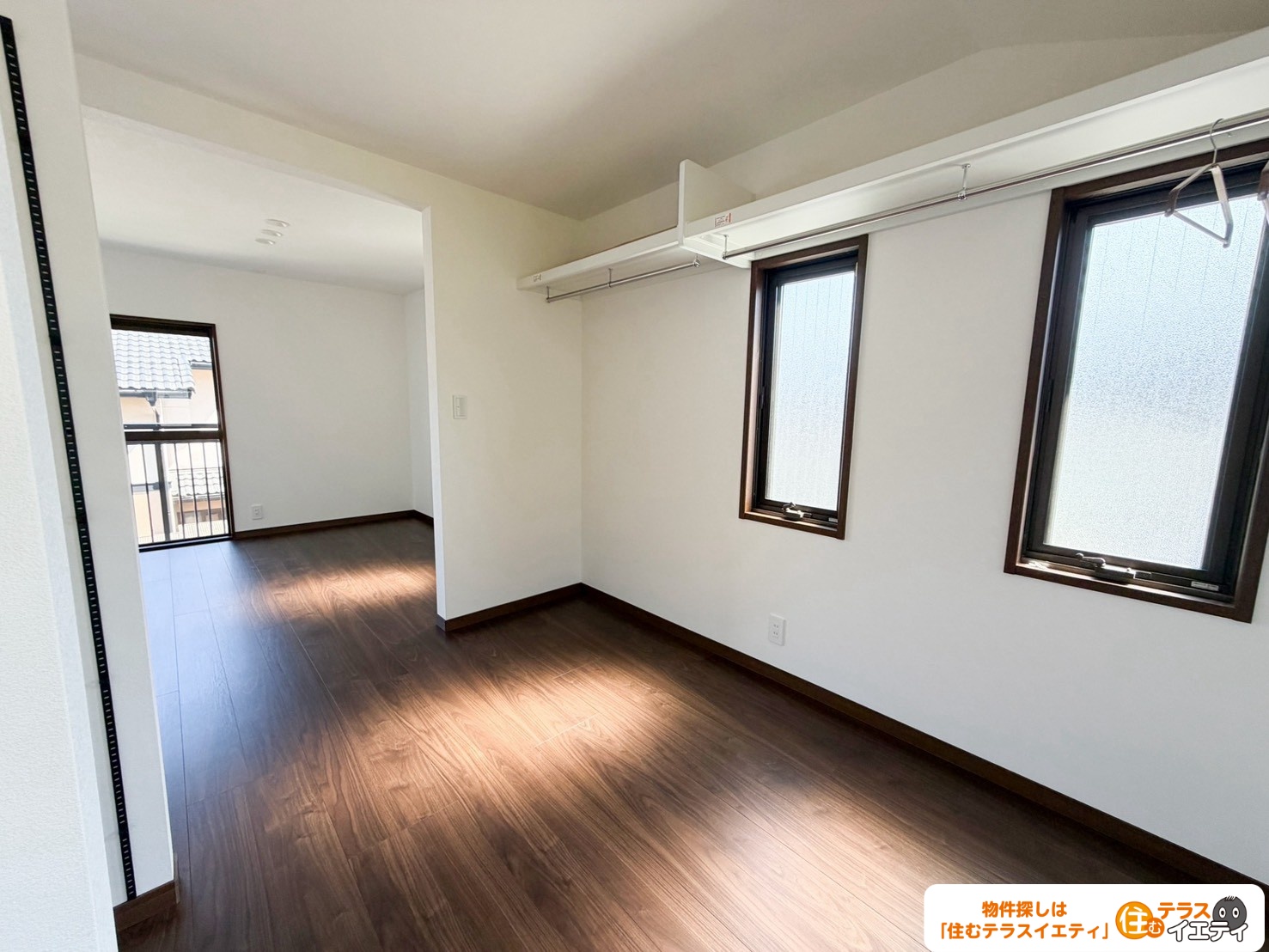 明るい光が差し込む、洗練された住空間！山口市小郡光が丘4-6の中古住宅物件の画像14