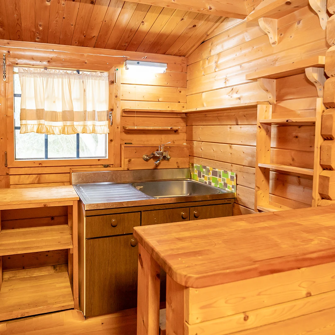 DIY好き必見！津市白山町二本木のミニログハウス物件の画像14