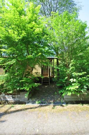 広い庭でドッグランも楽しめる！高島市マキノ町の中古別荘物件の画像15