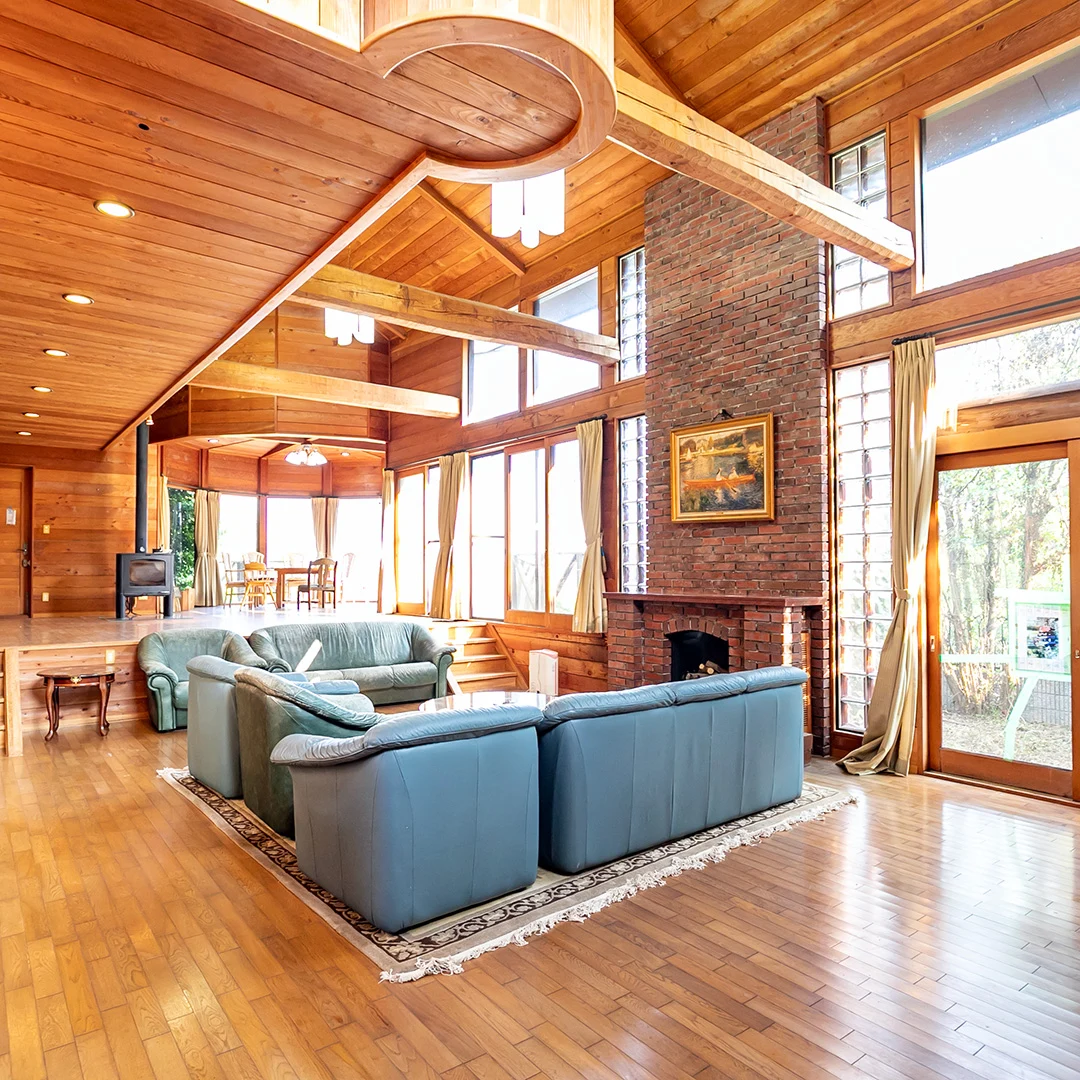 大空間リビングとサウナ付大浴場のあるリゾート邸宅！加東市廻渕「湖翠苑1-141」の別荘物件の画像15