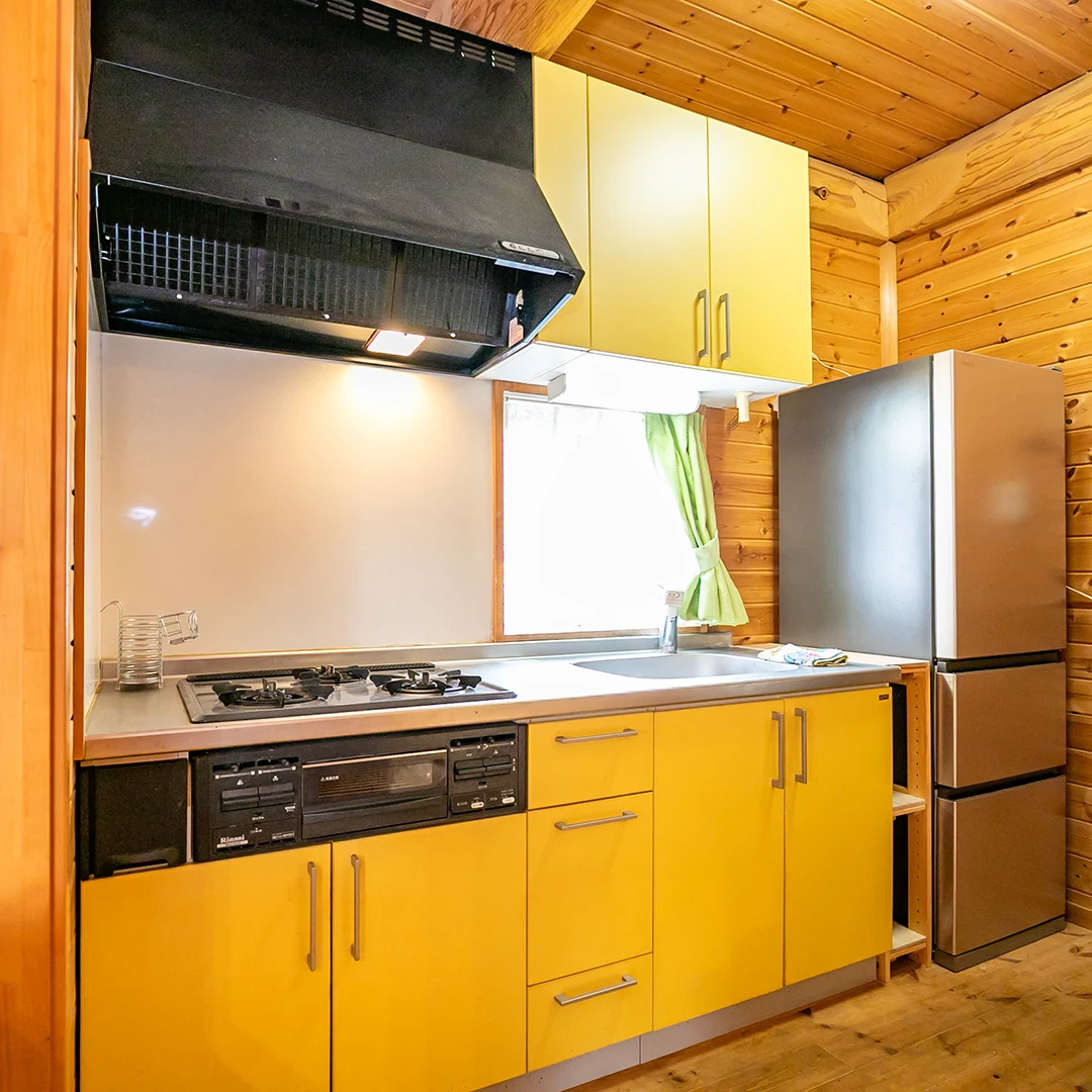 陶器風呂×広々ウッドデッキ！南丹市園部町大河内るり渓のログハウス物件の画像16