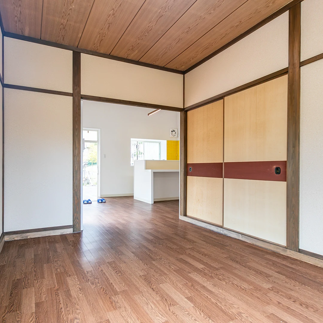 広々ウッドデッキで森の隠れ家気分！伊賀市槇山の平屋別荘物件の画像17