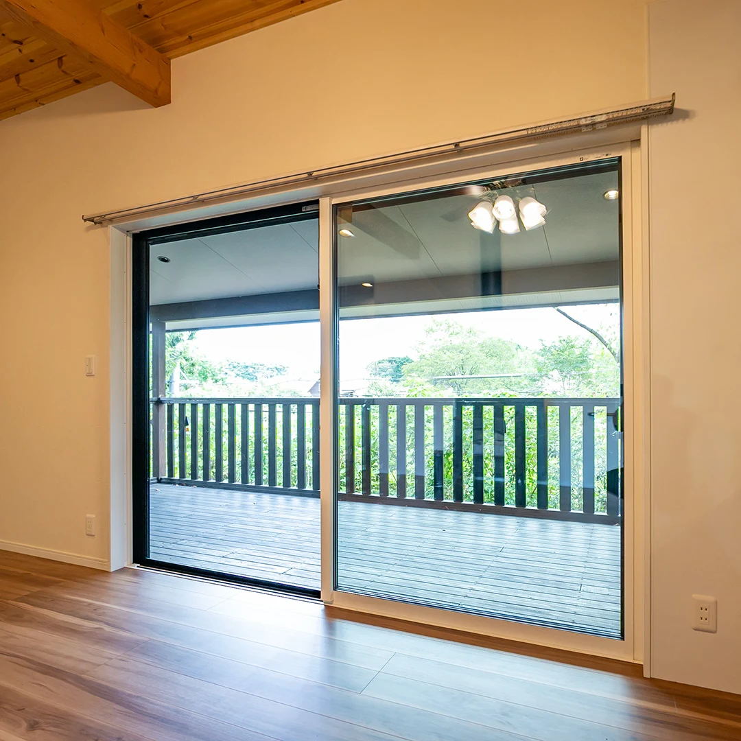 薪ストーブとウッドデッキが魅力！津市白山町二本木雲出台の温泉付き平屋住宅物件の画像18