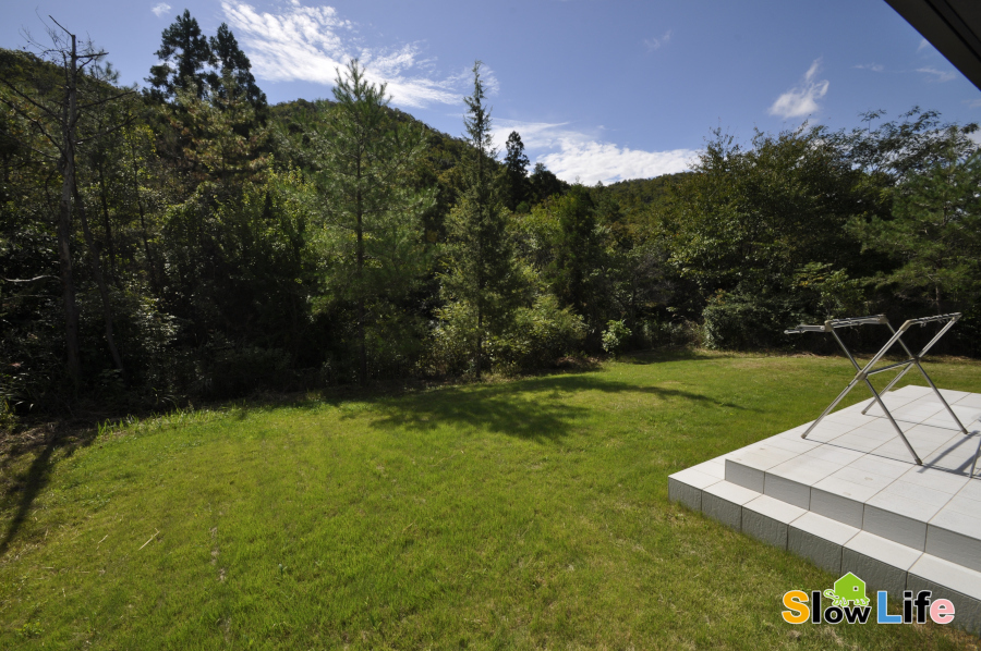 広い芝生の庭でバーベキュー！加東市の平屋建て物件の画像18