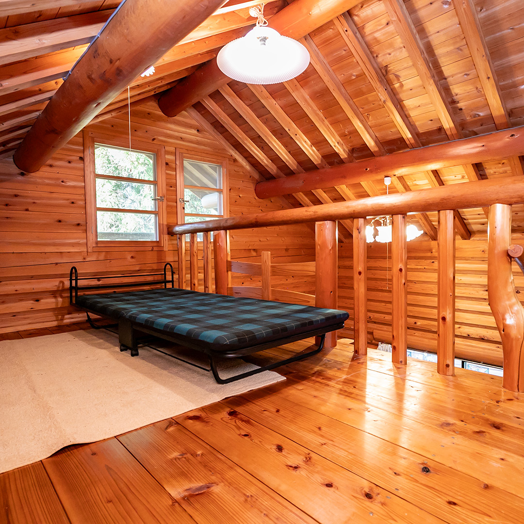 【価格変更】八角形ログハウスが380万円！紀の川市中鞆渕のログハウス物件の画像19