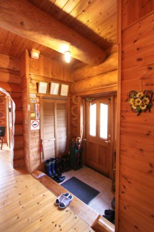 大自然に囲まれた極太ハンドカットログハウス！高山市荘川町中野の中古ログハウス物件の画像23